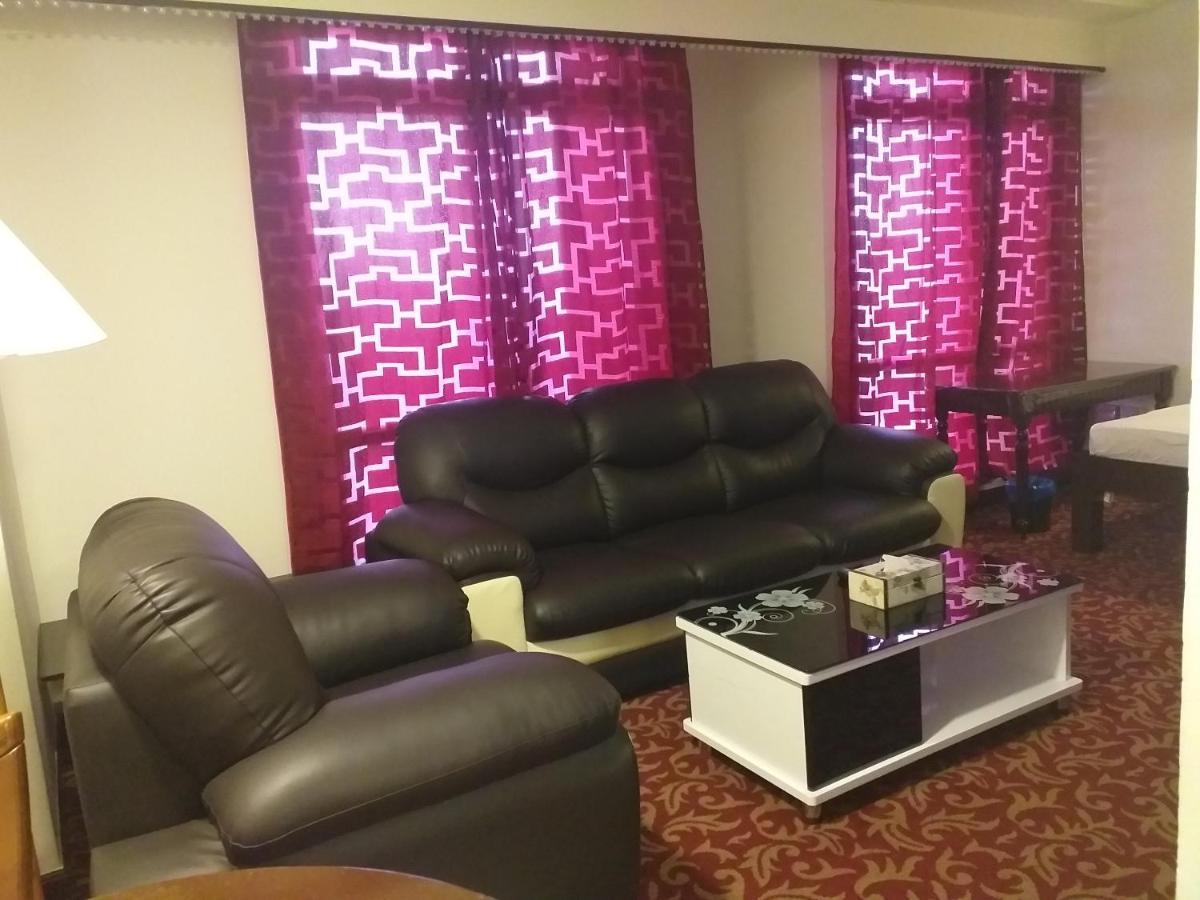 Sabah Suites At Times Square Kl Kuala Lumpur Esterno foto