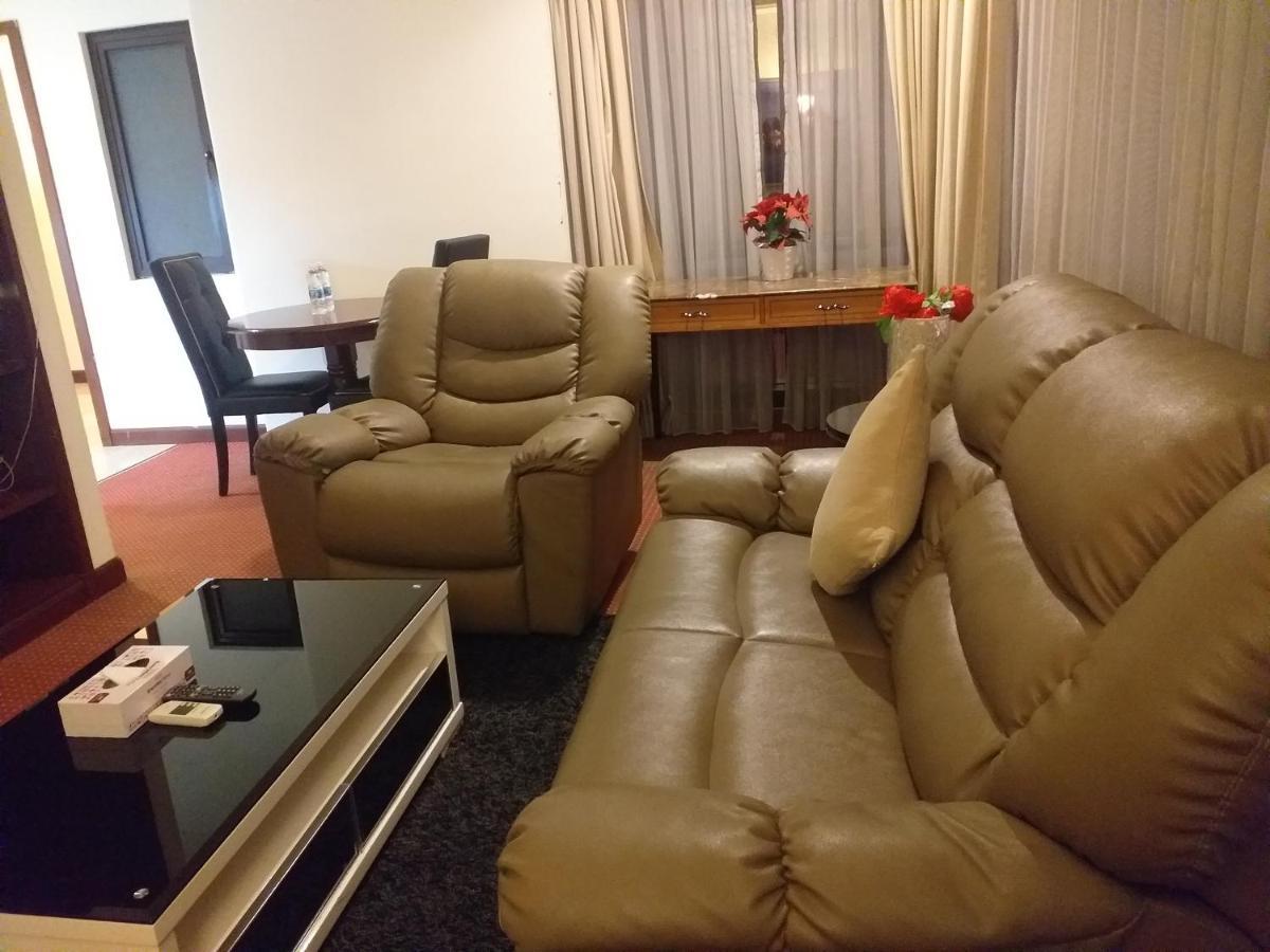 Sabah Suites At Times Square Kl Kuala Lumpur Esterno foto
