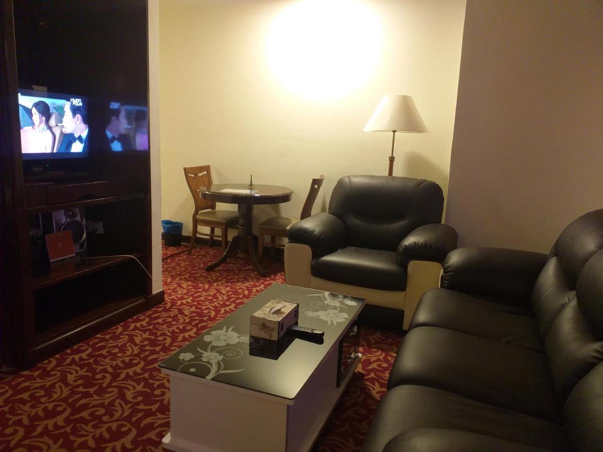 Sabah Suites At Times Square Kl Kuala Lumpur Esterno foto