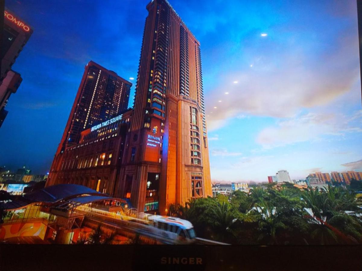 Sabah Suites At Times Square Kl Kuala Lumpur Esterno foto